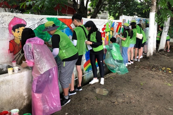 대전시교육청 학생 해외봉사활동 원정대가 지난 7일부터 8일까지 필리핀 팔라하난 고등학교와 푸팅카호이 초등학교에서 봉사활동을 진행했다.