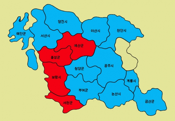 6.13지방선거 결과 충남도내 15개 시·군 가운데 11곳을 더불어민주당이 가져갔다. 자유한국당은 4곳에 그쳤고, 바른미래당은 한 곳에서도 당선자를 배출하지 못했다.