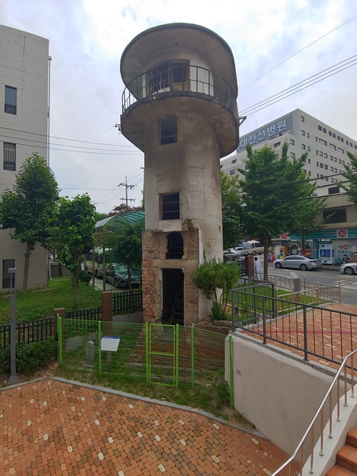 중구 중촌동에 위치한 옛 대전형무소 망루
