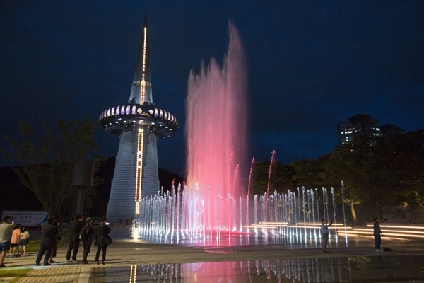 지난 24일 준공된 한빛탑 주변 광장 모습 (사진=대전마케팅공사)
