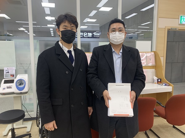 대전 유성복합터미널 민간사업자였던 KPIH가 23일 대전지방법원에 대전도시공사를 상대로 소장을 제출하고 있다.