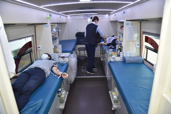 한국건강관리협회 대전충남지부는 올해 첫 사랑나눔 헌혈 캠페인에 참여했다. [사진 한국건강관리협회 대전충남지부 제공]